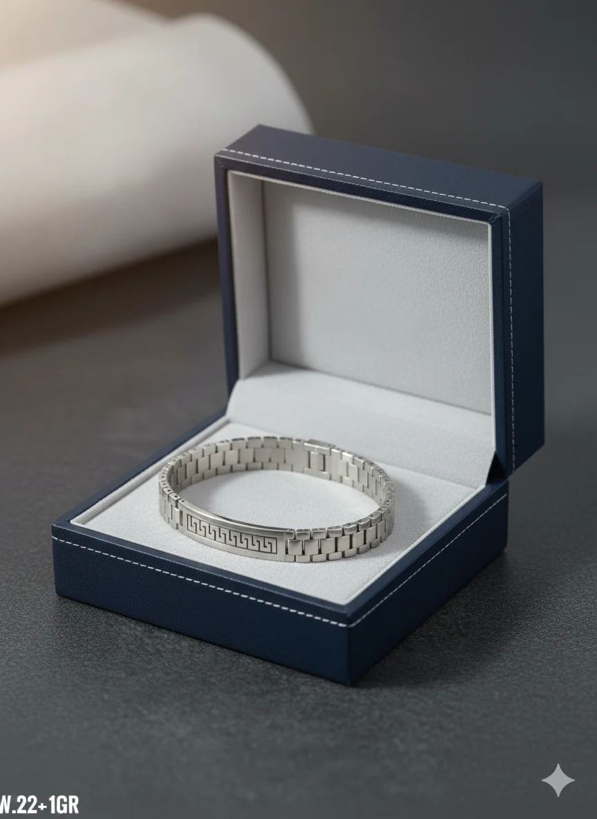 Silver-bracelet-with-rectangular-strap4